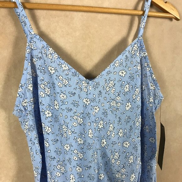 One Hart Blue Floral V-neck Camisole Tank Top NWT SMALL - Picture 6 of 6